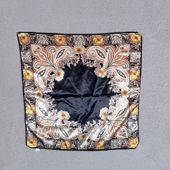 WOMENS SILK SQUARE BLUE AND GOLD DESIGN - Picture 7 of 7